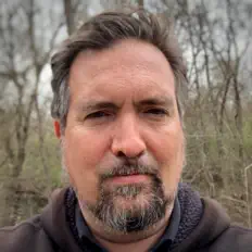 Escucha a James Shields, mira vídeos musicales, lee la biografía, consulta fechas de giras y mucho más.