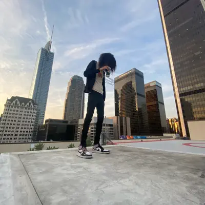 Listen to AuraGold, watch music videos, read bio, see tour dates & more!