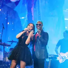 Escucha a Keith Thompson & Maria Ilieva, mira videos musicales, lee su biografía, consulta las fechas de las gira y más.