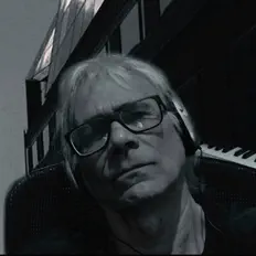 Listen to Luiz Esteves, watch music videos, read bio, see tour dates & more!