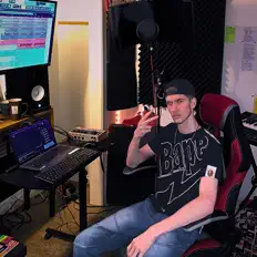 Posłuchaj wykonawcy Cainn9ne, obejrzyj teledyski, przeczytaj biografię, zobacz daty tras koncertowych i nie tylko!