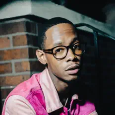 Chino Boogie सुनें, म्यूज़िक वीडियो देखें, बायो पढ़ें, दौरे की तारीखें और बहुत कुछ देखें!