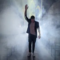 Ascolta undefined, guarda video musicali, leggi la biografia, vedi le date del tour & altro!