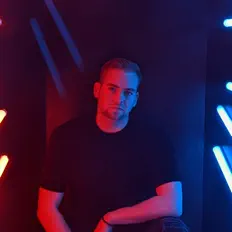 Steve Kaliを聴いたり、ミュージックビデオを鑑賞したり、経歴やツアー日程などを確認したりしましょう！