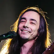 Escucha a Зилков ае, mira videos musicales, lee su biografía, consulta las fechas de las gira y más.