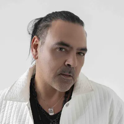Listen to Ozan Orhon, watch music videos, read bio, see tour dates & more!