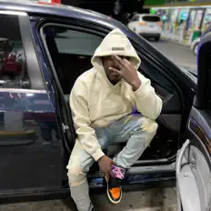 Luister naar DNDMeechiiB, bekijk muziekvideo's, lees de bio, bekijk de tourdata, en meer!