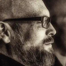 Ouve Sparralimb, vê vídeos de música, lê a biografia, vê as datas da digressão e muito mais!