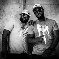 Ascolta undefined, guarda video musicali, leggi la biografia, vedi le date del tour & altro!