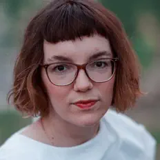 Triinu सुनें, म्यूज़िक वीडियो देखें, बायो पढ़ें, दौरे की तारीखें और बहुत कुछ देखें!