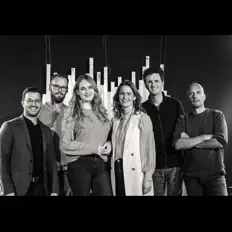 River Jordan을(를) 듣고, 뮤직 비디오를 보고, 약력을 읽고, 투어 일정 등을 확인하세요!