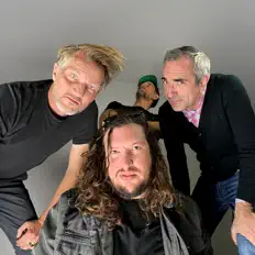 Escucha a Glitched, mira vídeos musicales, lee la biografía, consulta fechas de giras y mucho más.