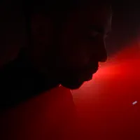 Escucha a undefined, mira vídeos musicales, lee la biografía, consulta fechas de giras y mucho más.