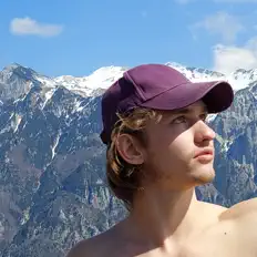 Listen to Andrew Maksimow, watch music videos, read bio, see tour dates & more!