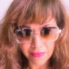 Listen to Zan Abeyratne, watch music videos, read bio, see tour dates & more!