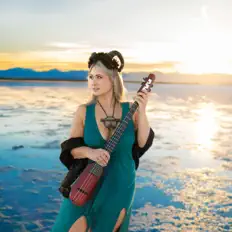 Luister naar CelloKat, bekijk muziekvideo's, lees de bio, bekijk de tourdata, en meer!