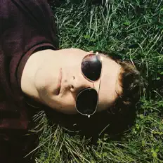 Ακούστε περιεχόμενο από The Baby Lounge, παρακολουθήστε μουσικά βίντεο, διαβάστε το βιογραφικό, δείτε ημερομηνίες περιοδείας, και πολλά ακόμη!