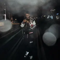 Norfsidemeekを聴いたり、ミュージックビデオを鑑賞したり、経歴やツアー日程などを確認したりしましょう！