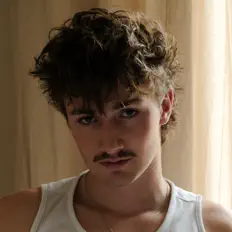 Nico Bane dinle, müzik videolarını izle, biyografisini oku, tur tarihlerini ve daha fazlasını gör!