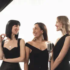 聆聽 Le Signorine、觀看音樂影片、閱讀小傳、查看巡演日期等！