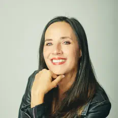 María Parraを聴いたり、ミュージックビデオを鑑賞したり、経歴やツアー日程などを確認したりしましょう！