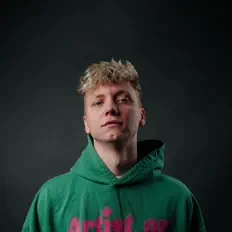 收听 Ghøst、观看音乐视频、阅读小传、查看巡演日期等 ！