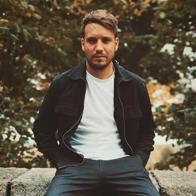 Listen to Sebbo95, watch music videos, read bio, see tour dates & more!