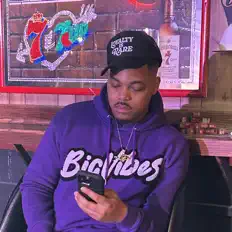 Dengarkan Burrell, tonton video musik, baca bio, lihat tanggal tur & lainnya!