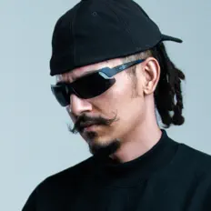 Dengarkan Alfrexx, tonton video musik, baca bio, lihat tanggal tur & lainnya!