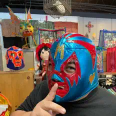 Ascolta Mel-low, guarda video musicali, leggi la biografia, vedi le date del tour & altro!