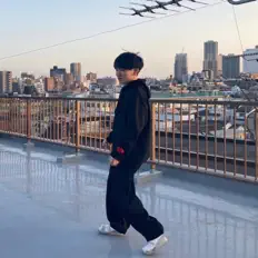 Ouve Shogo Yamashiro, vê vídeos de música, lê a biografia, vê as datas da digressão e muito mais!