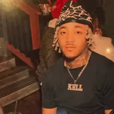 收听 ALMX-KELL、观看音乐视频、阅读小传、查看巡演日期等 ！