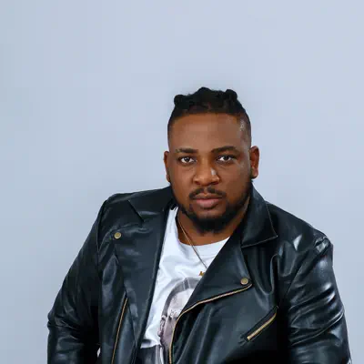 Listen to Mac Roc, watch music videos, read bio, see tour dates & more!