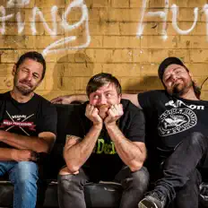 Ebolagoldfish: песни, клипы, биография, даты выступлений и многое другое.