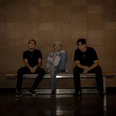 Ascolta Nothing is New, guarda video musicali, leggi la biografia, vedi le date del tour & altro!