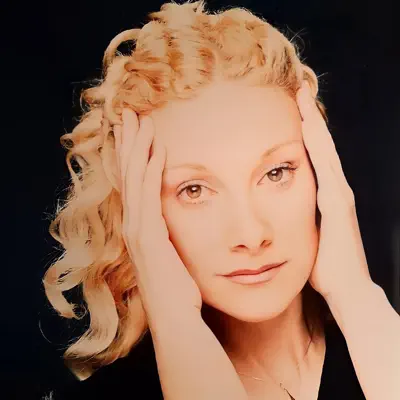 Listen to Ana Cirré, watch music videos, read bio, see tour dates & more!
