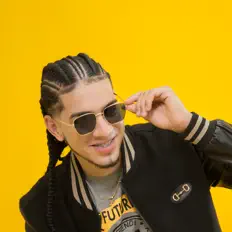 Listen to El Rubio Acordeón, watch music videos, read bio, see tour dates & more!