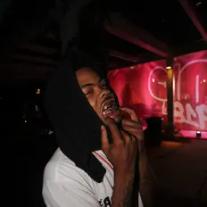 Écoutez Yung Qwan, regardez des vidéoclips, lisez la biographie, consultez les dates de tournée et plus encore !