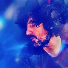 Dengarkan Analog Tears, tonton video musik, baca bio, lihat tanggal tur & lainnya!