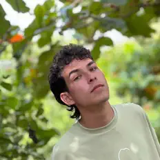 Escucha a Edgardo Cruz, mira vídeos musicales, lee la biografía, consulta fechas de giras y mucho más.