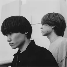 Dengarkan sofa(r), tonton video musik, baca bio, lihat tanggal tur & lainnya!