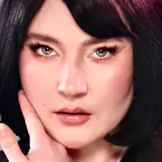 OBRANA을(를) 듣고, 뮤직 비디오를 보고, 약력을 읽고, 투어 일정 등을 확인하세요!