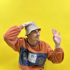 Ascolta Own, guarda video musicali, leggi la biografia, vedi le date del tour & altro!