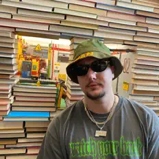 Listen to $moov, watch music videos, read bio, see tour dates & more!