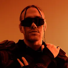 Luister naar dsska, bekijk muziekvideo's, lees de bio, bekijk de tourdata, en meer!