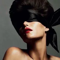 Ascolta Run with Hounds, guarda video musicali, leggi la biografia, vedi le date del tour & altro!