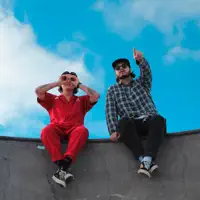 Hör dir undefined an, schau dir Musikvideos an, lies die Biografie, finde Tourdaten und mehr!