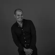 Dengarkan Ryan Montano, tonton video musik, baca bio, lihat tanggal tur & lainnya!