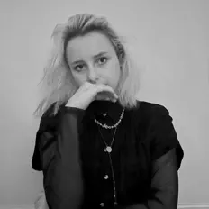 Posłuchaj wykonawcy Jodie Elizabeth King, obejrzyj teledyski, przeczytaj biografię, zobacz daty tras koncertowych i nie tylko!