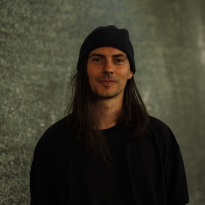 Listen to Romeo Moon, watch music videos, read bio, see tour dates & more!